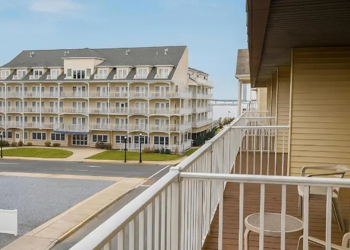 Aparthotel Boardwalk One- W Balcony And Partial Ocean View *